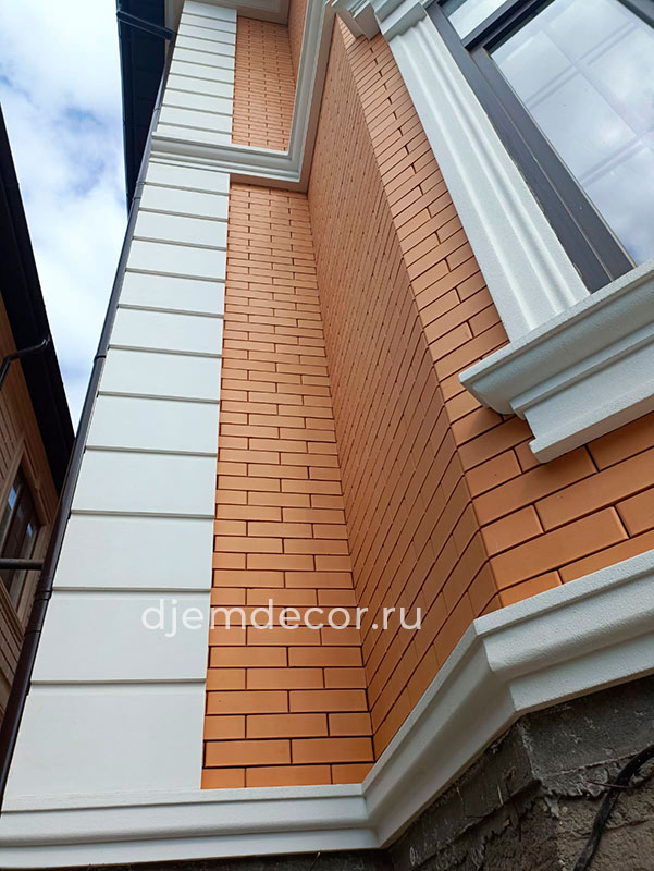 Частное двухэтажное домовладение в Грозном